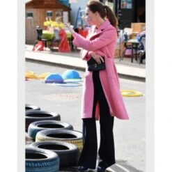 Kate Middleton Pink Trench Coat -Film Star Cheap Outfits Store Kate Middleton Trench Coat 500x500 1