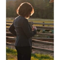 Yellowstone Kelly Reilly Black Notch Neck Jacket 5 Yellowstone Kelly Reilly Black Notch Neck Jacket -Film Star Cheap Outfits Store Kelly Reilly TV Series Yellowstone Black Neck Jacket 500x500 1