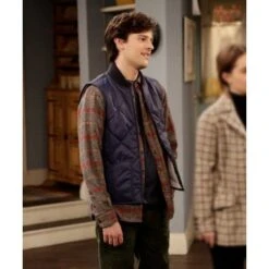 Last Man Standing S09 Travis Tope Vest